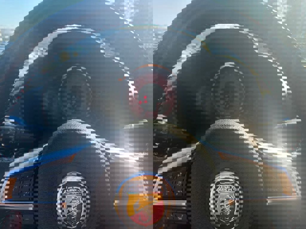 Used 2018 FIAT 124 Spider Abarth w/ Convenience Group image 18