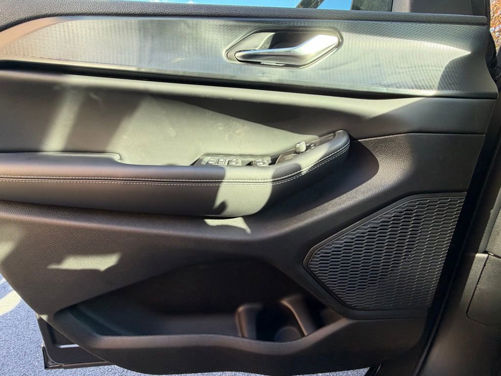 New 2025 Jeep Grand Cherokee L Laredo image 24