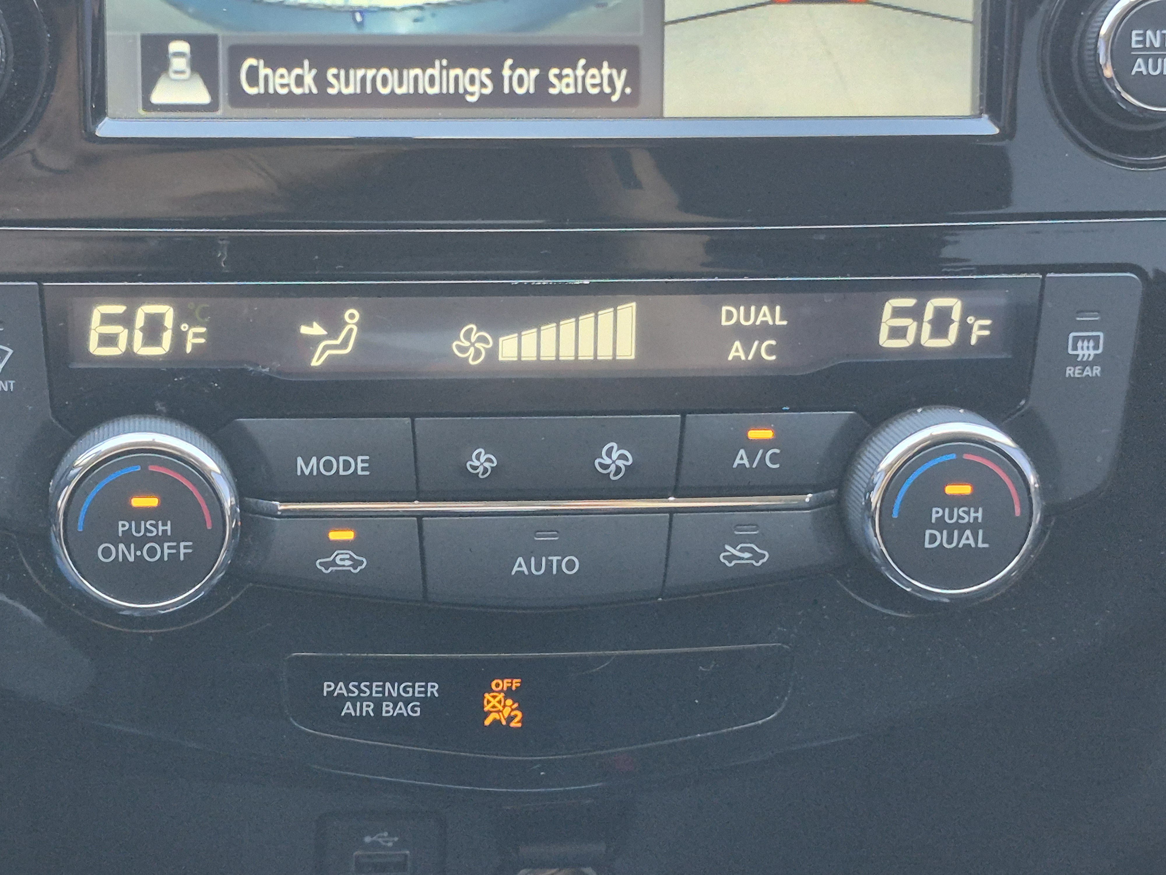Used 2017 Nissan Rogue SV w/ SV Premium Package FWD image 31