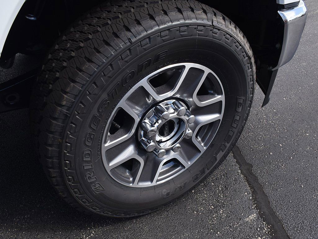 New 2026 Ford F350 Lariat w/ FX4 Off-Road Package image 9