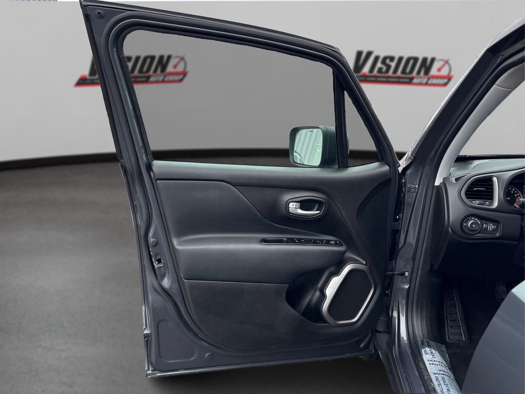 Used 2023 Jeep Renegade Latitude w/ Sun/Sound Group image 23