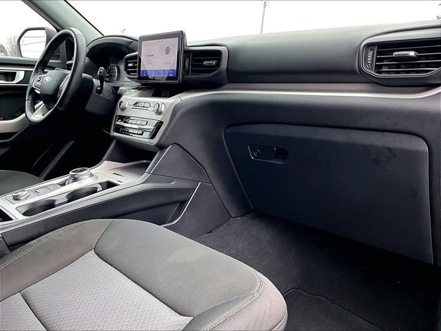 Used 2023 Ford Explorer XLT image 13