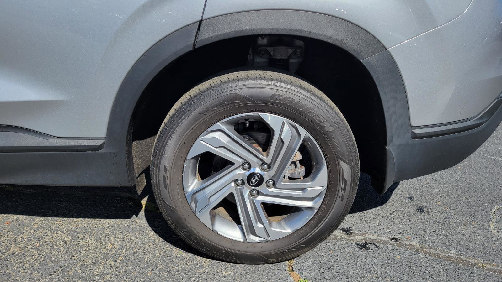 Used 2023 Hyundai Santa Fe SEL image 13