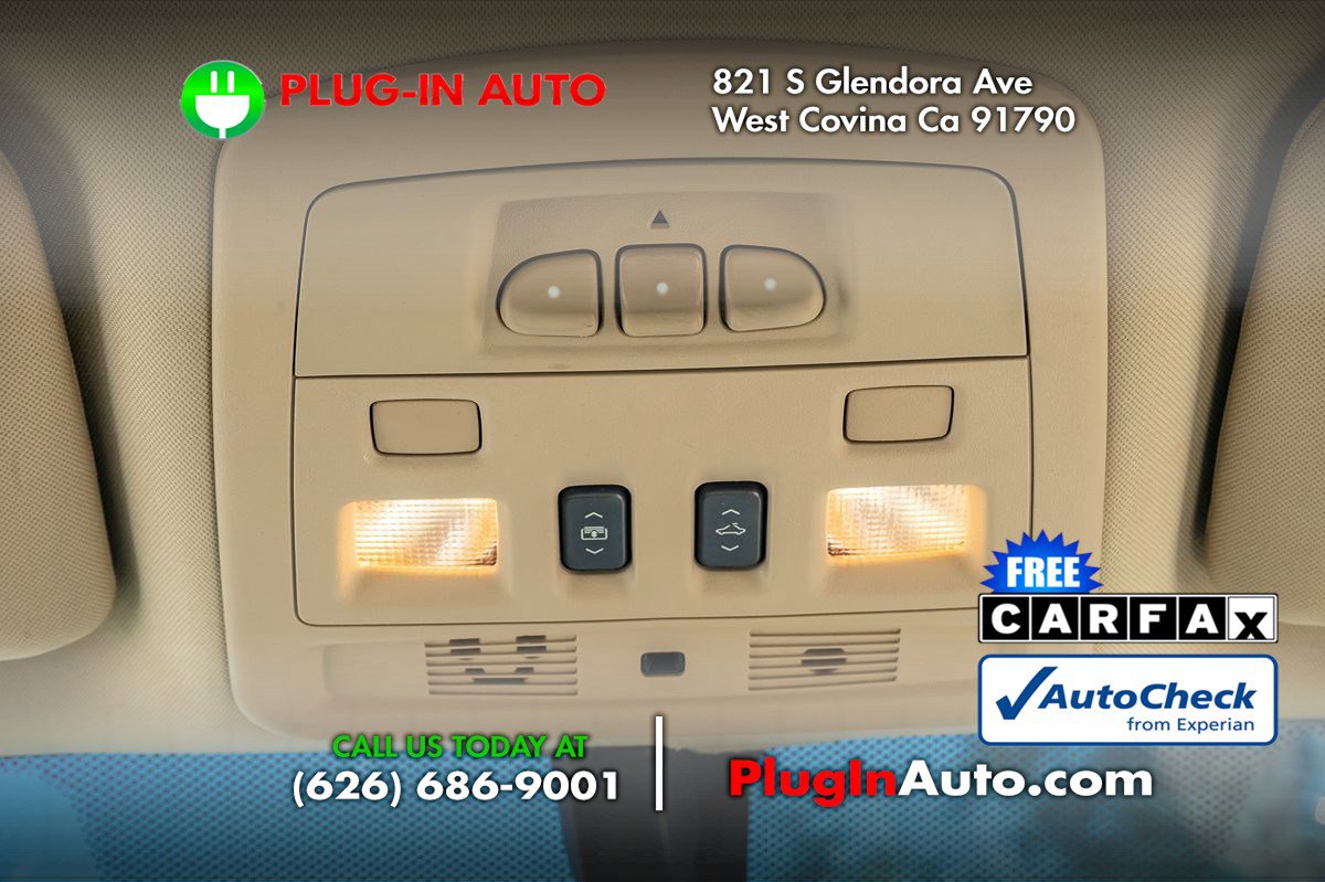 Used 2008 Cadillac CTS 3.6 w/ Luxury Level Two Package RWD image 17