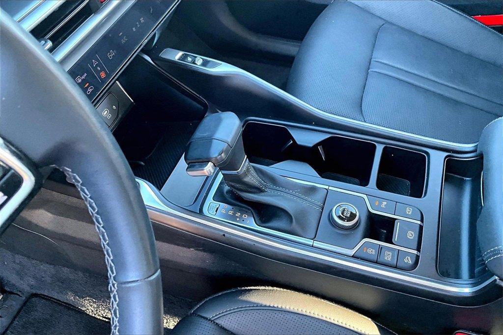 Certified 2025 Kia Sorento EX w/ Panoramic Sunroof Package image 14