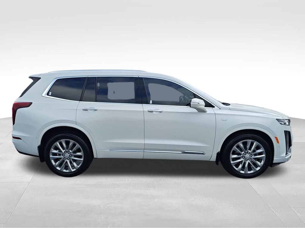 Used 2022 Cadillac XT6 Premium Luxury w/ Technology Package AWD/4WD image 6