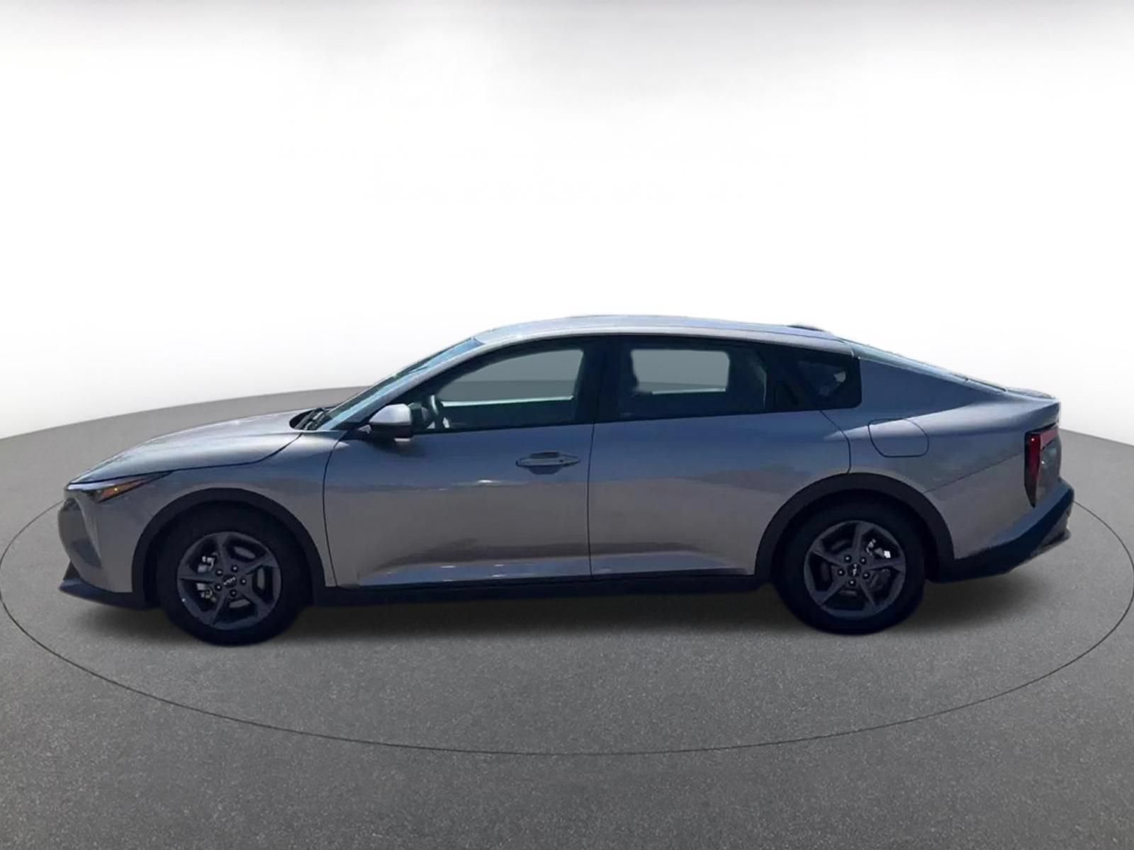Used 2025 Kia K4 FWD image 9