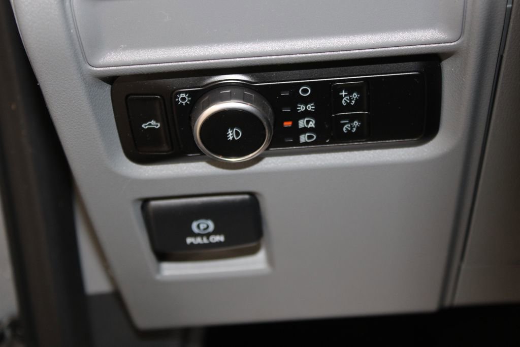 Used 2023 Ford F150 XLT AWD/4WD image 47