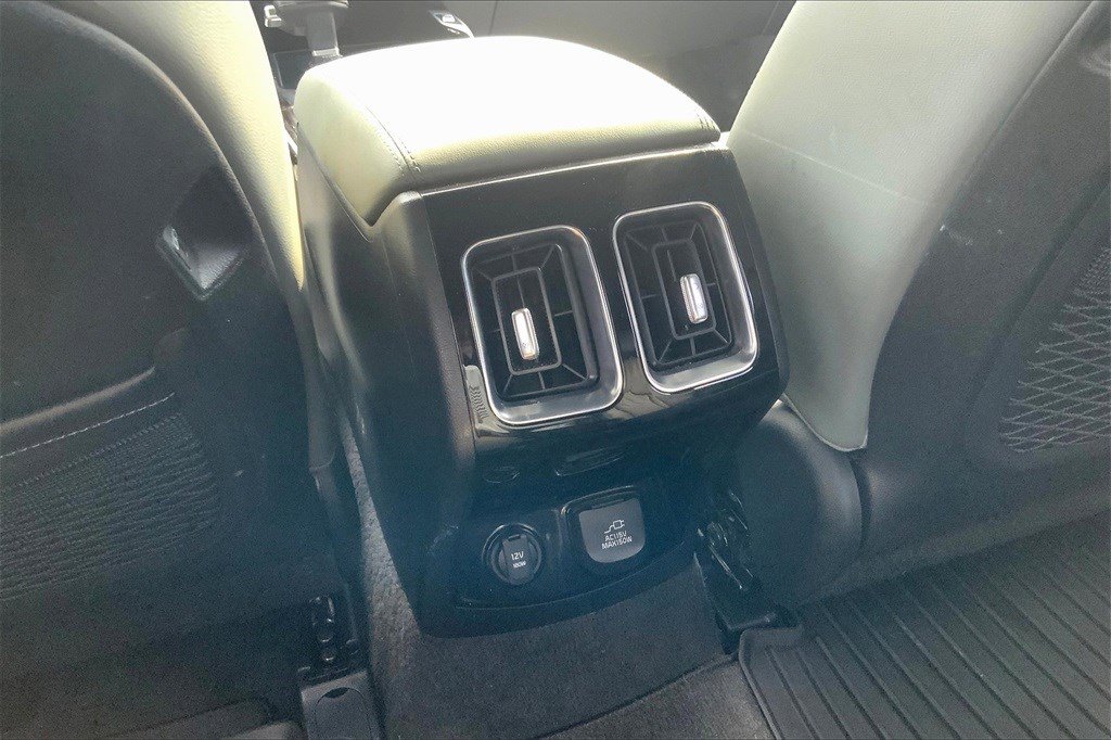 Used 2025 Kia Sorento SX Prestige w/ Sage Leather Package image 37