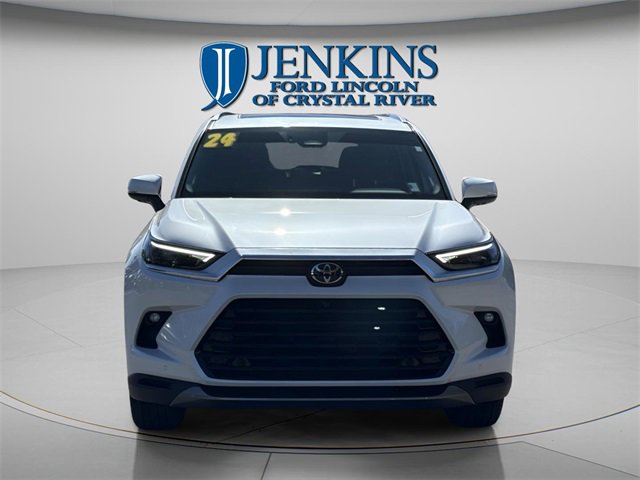 Used 2024 Toyota Grand Highlander Limited image 3