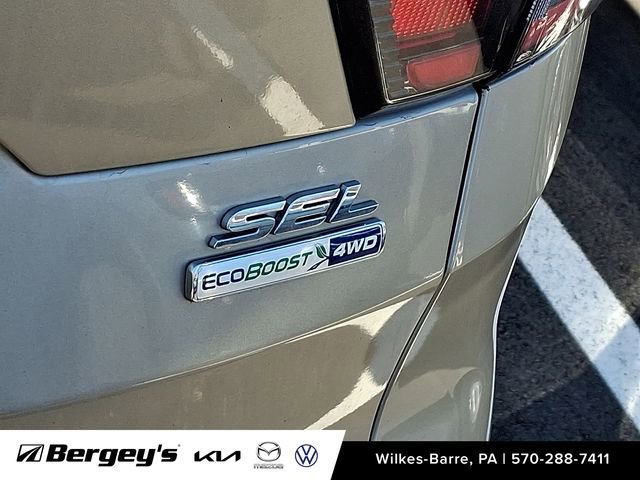 Used 2018 Ford Escape SEL w/ Ford Safe & Smart Package AWD/4WD image 12