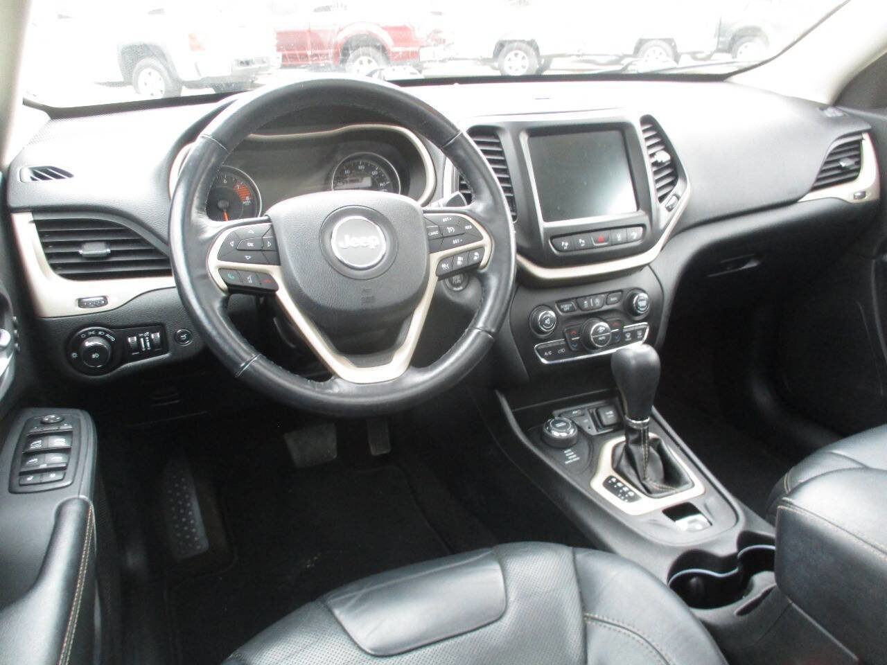 Used 2016 Jeep Cherokee Limited w/ Luxury Group image 40