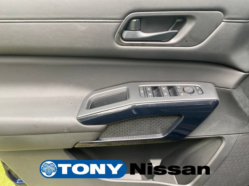 New 2026 Nissan Pathfinder SV FWD image 30