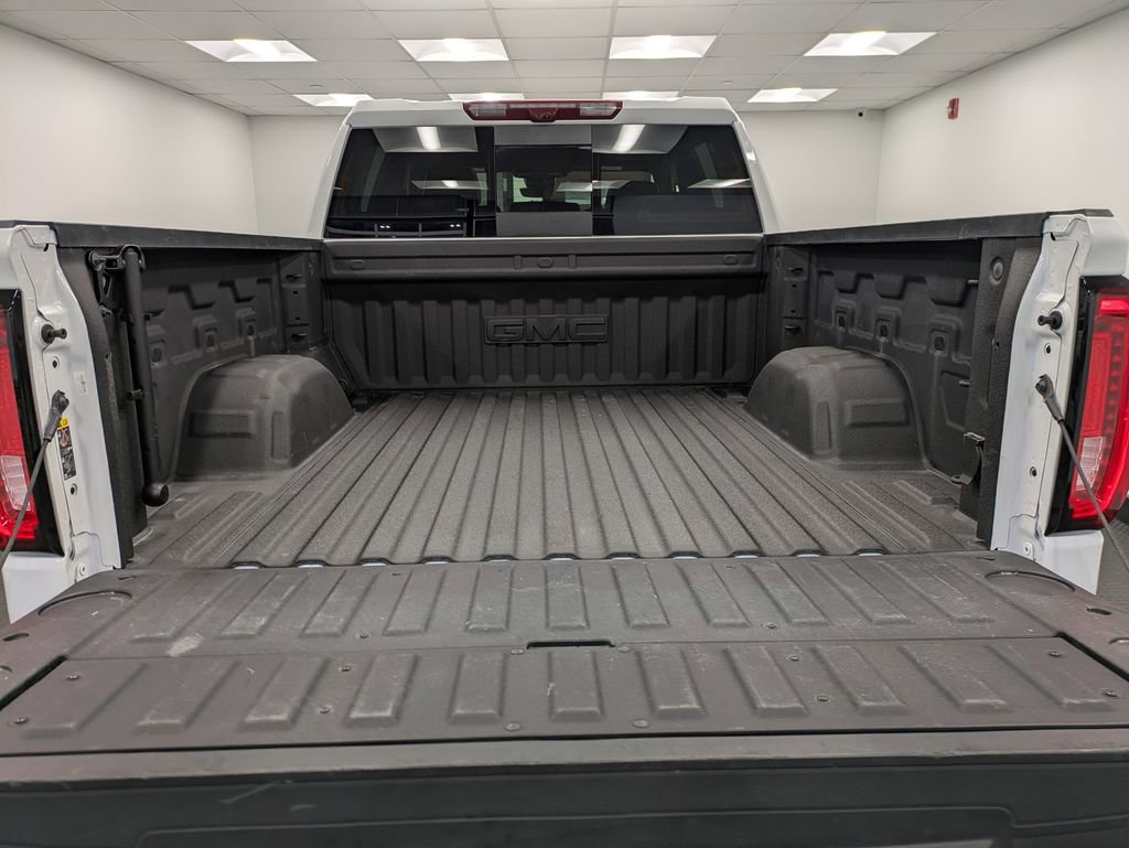 Used 2025 GMC Sierra 1500 AT4 w/ Technology Package image 25