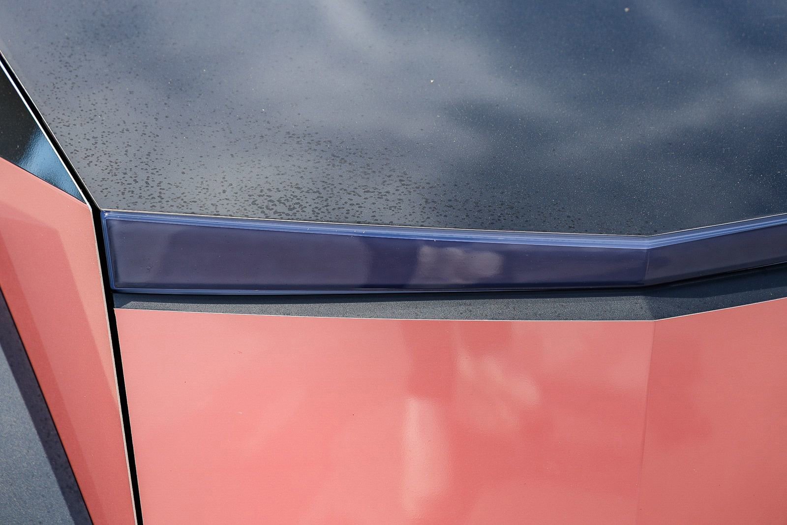 Used 2024 Tesla Cybertruck AWD Crew Cab image 7