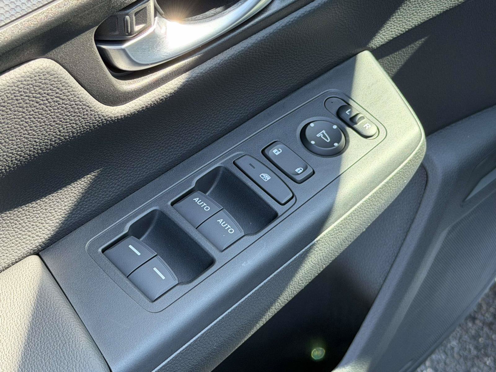 Certified 2026 Honda CR-V Sport image 7