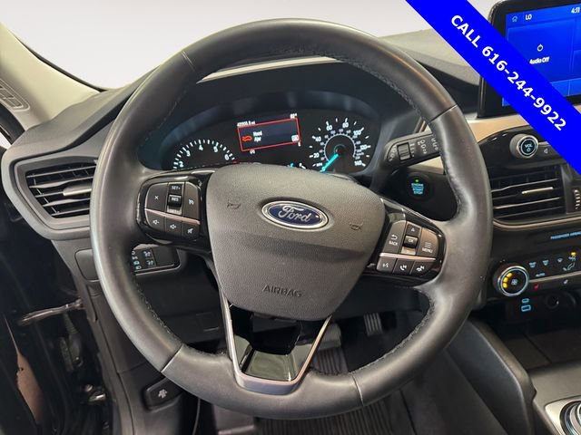 Used 2022 Ford Escape SE w/ Cold Weather Package image 14