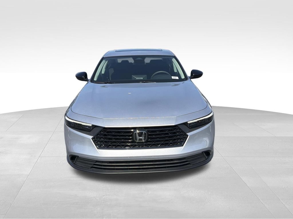 Used 2025 Honda Accord SE image 8
