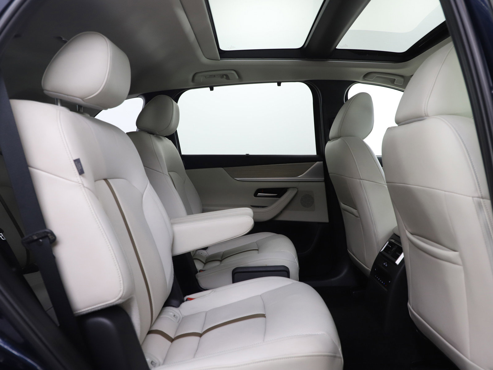 Certified 2024 MAZDA CX-90 3.3 Turbo w/ Premium Plus Pkg image 14