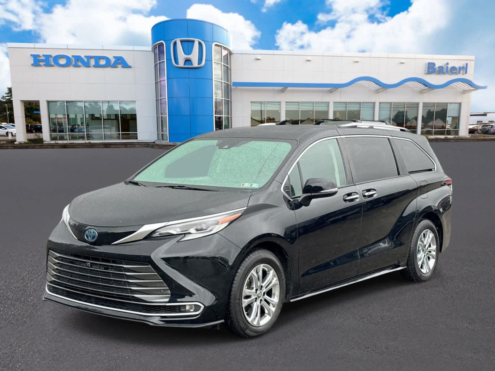 Used 2022 Toyota Sienna Platinum