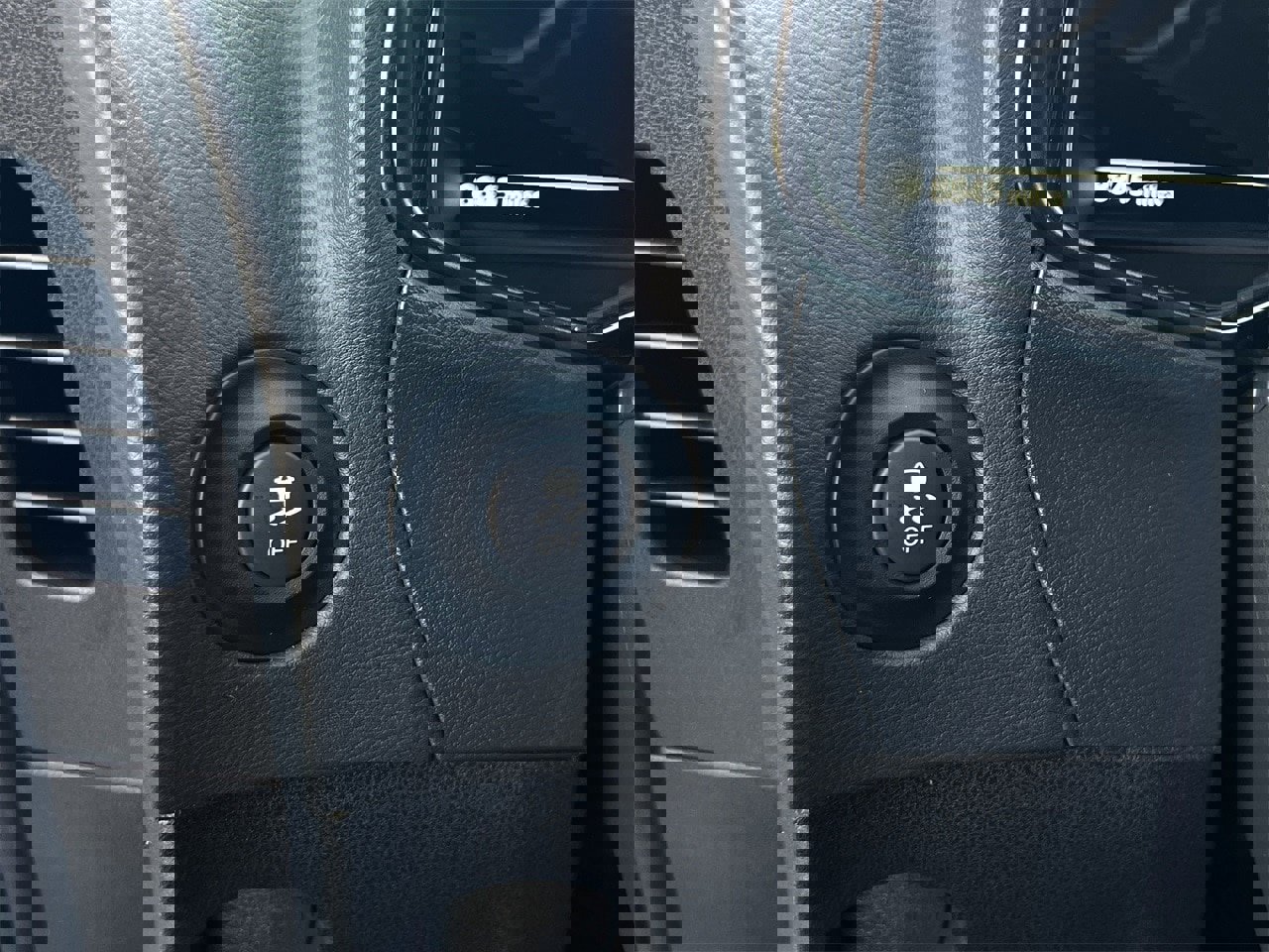 Certified 2024 Nissan Z Performance w/ Floor Mat Package image 14