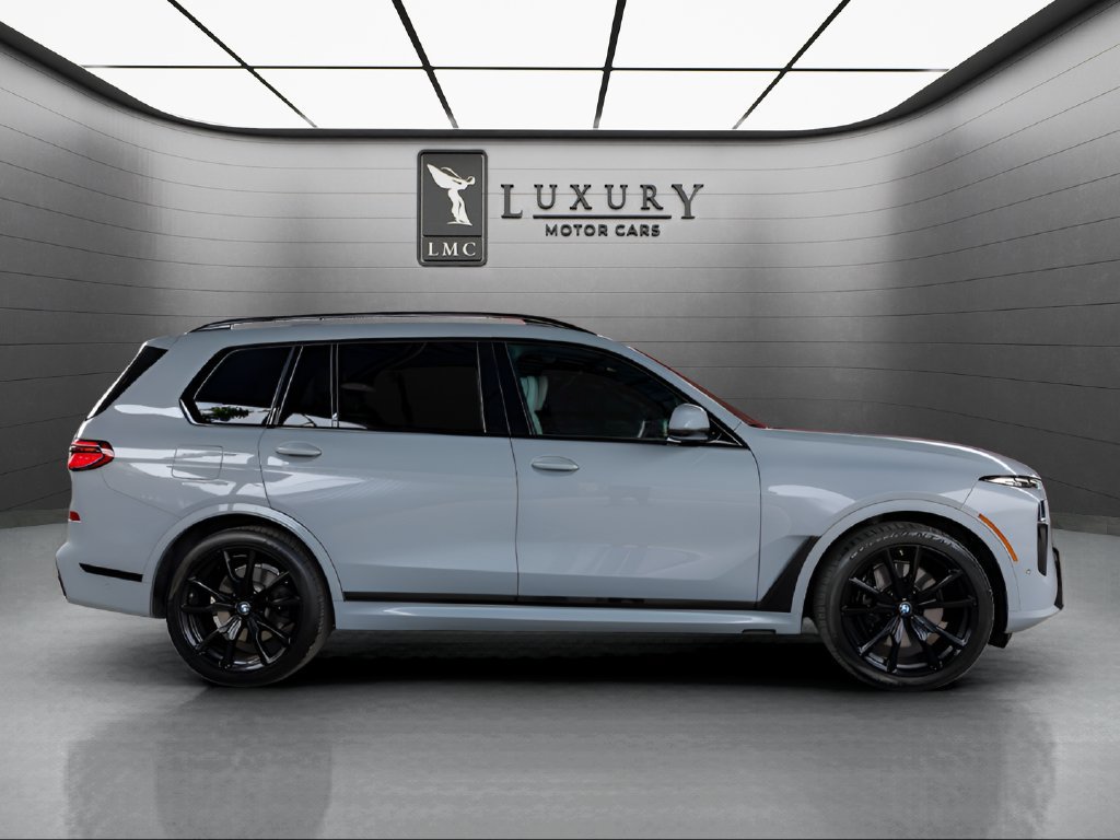 Used 2023 BMW X7 xDrive40i w/ Executive Package AWD/4WD image 9