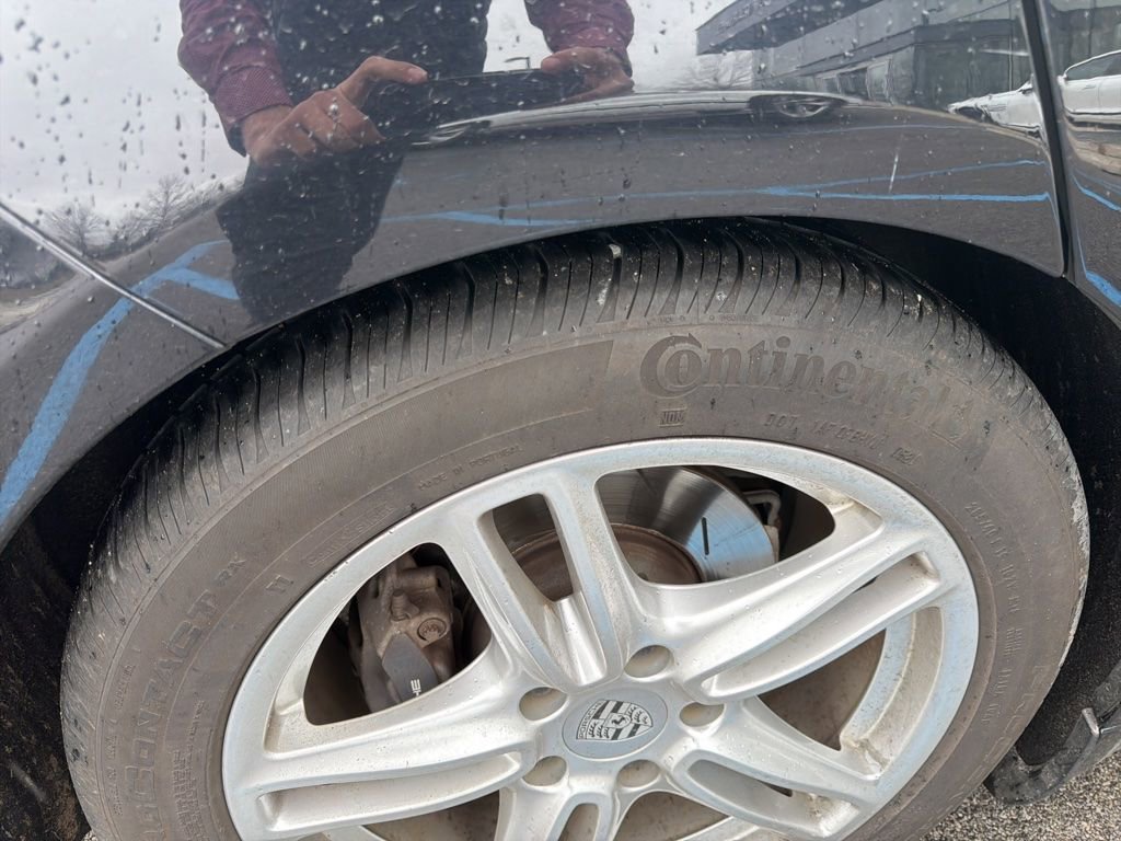 Used 2015 Porsche Panamera 4 AWD/4WD image 27