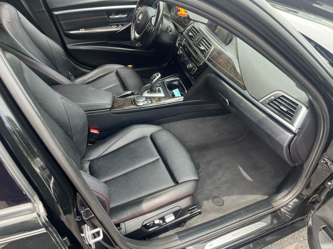 Used 2018 BMW 328d xDrive Sedan AWD/4WD image 29