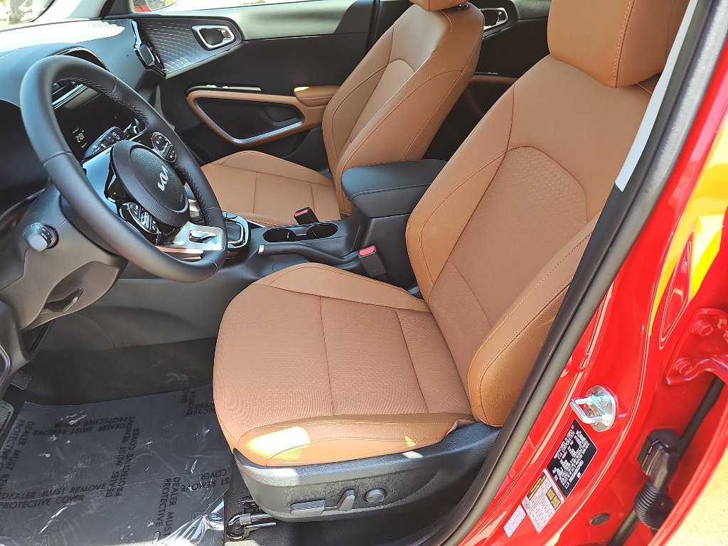 New 2025 Kia Soul EX image 19