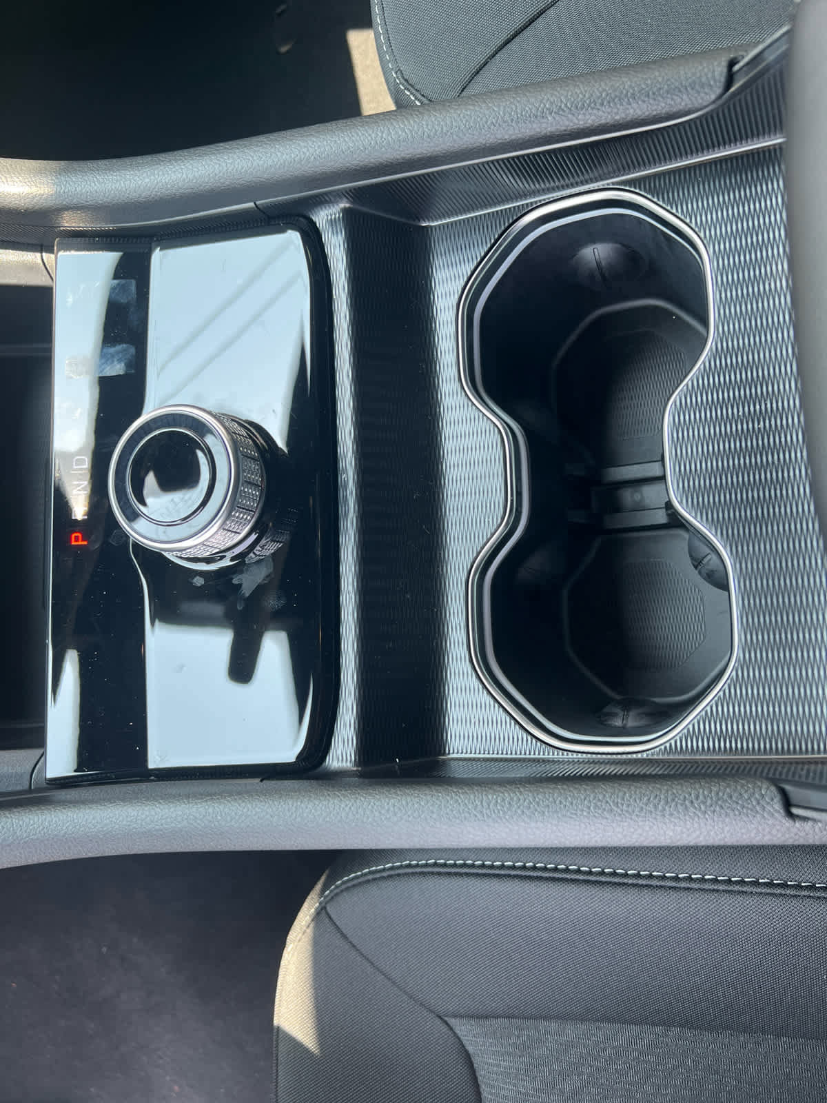 New 2025 Jeep Grand Cherokee Laredo w/ Luxury Tech Group I image 33