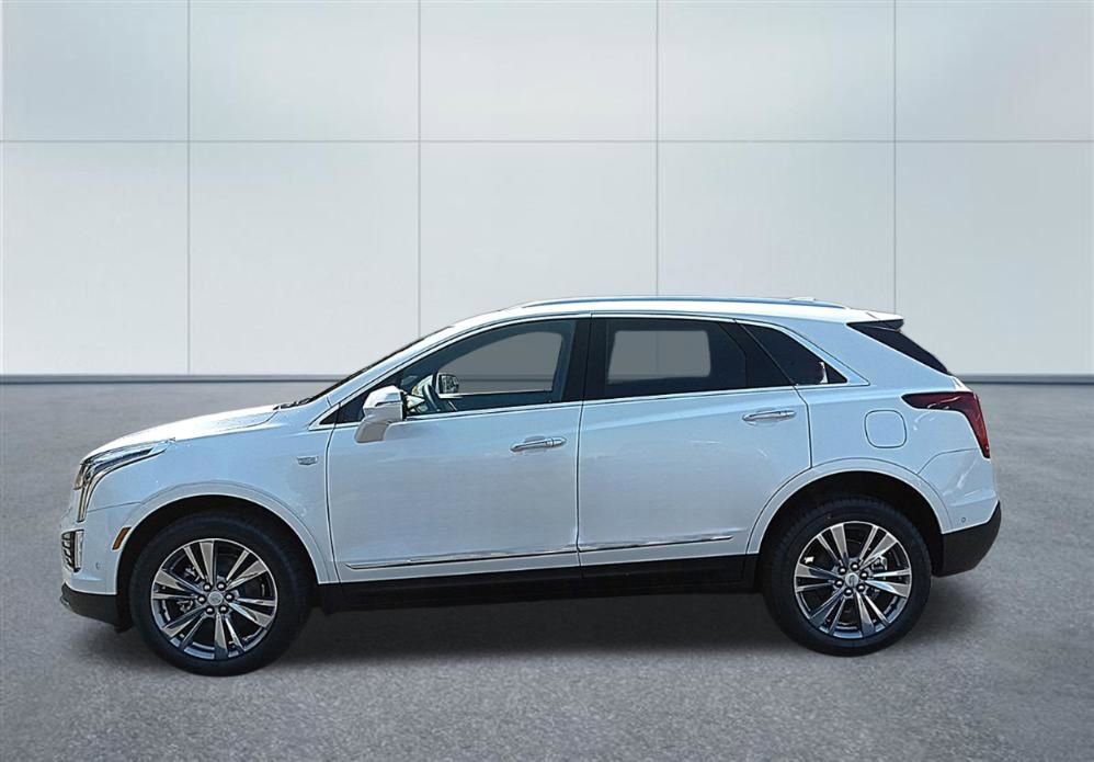 New 2026 Cadillac XT5 Premium Luxury image 2