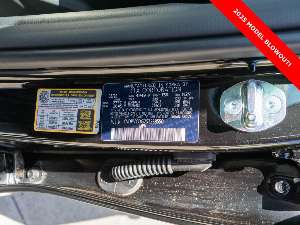 New 2025 Kia Sportage EX image 32