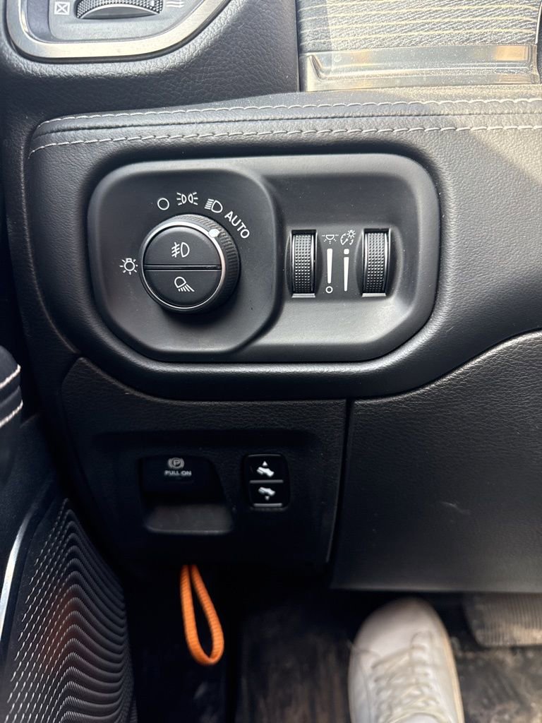 Used 2019 RAM 1500 Limited image 17