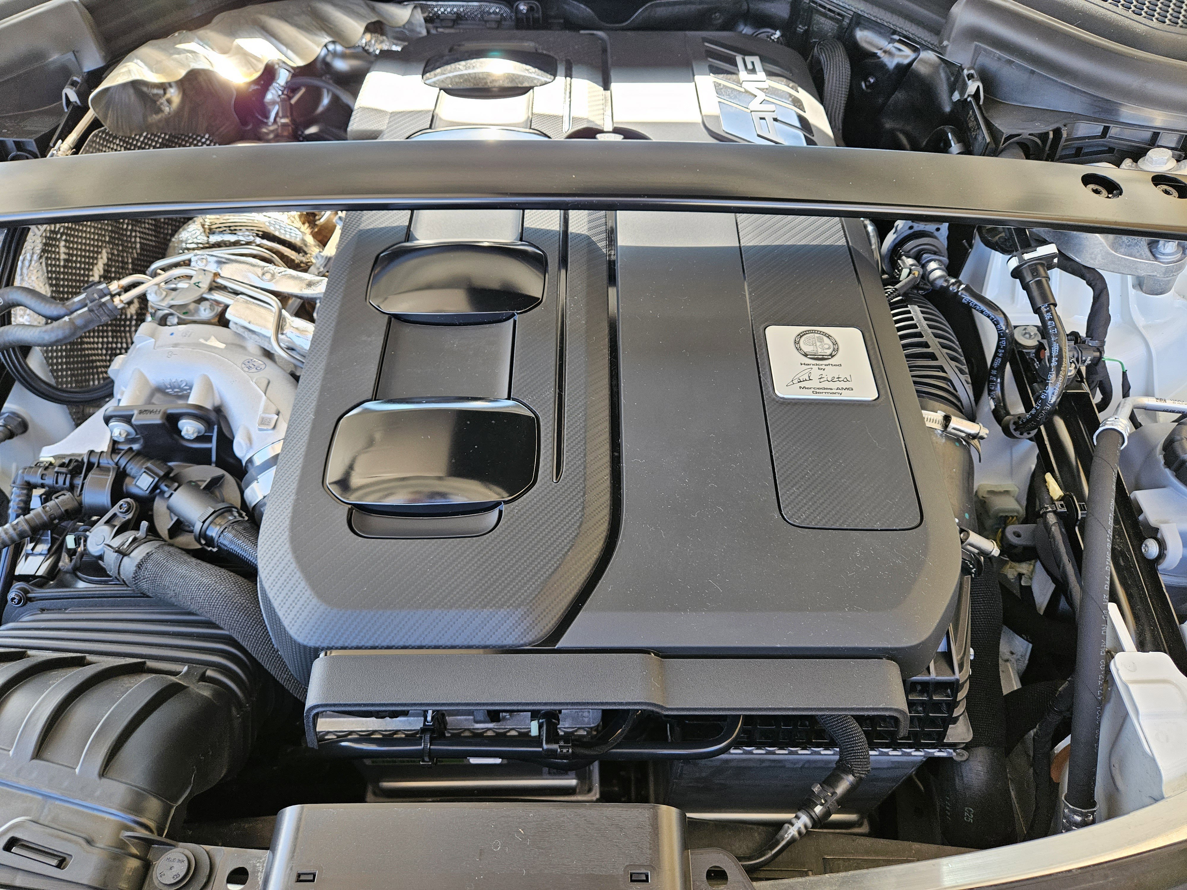 Used 2025 Mercedes-Benz GLC 43 AMG 4MATIC image 32