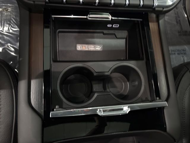 Used 2026 GMC Yukon XL Denali w/ Denali Reserve Package image 16