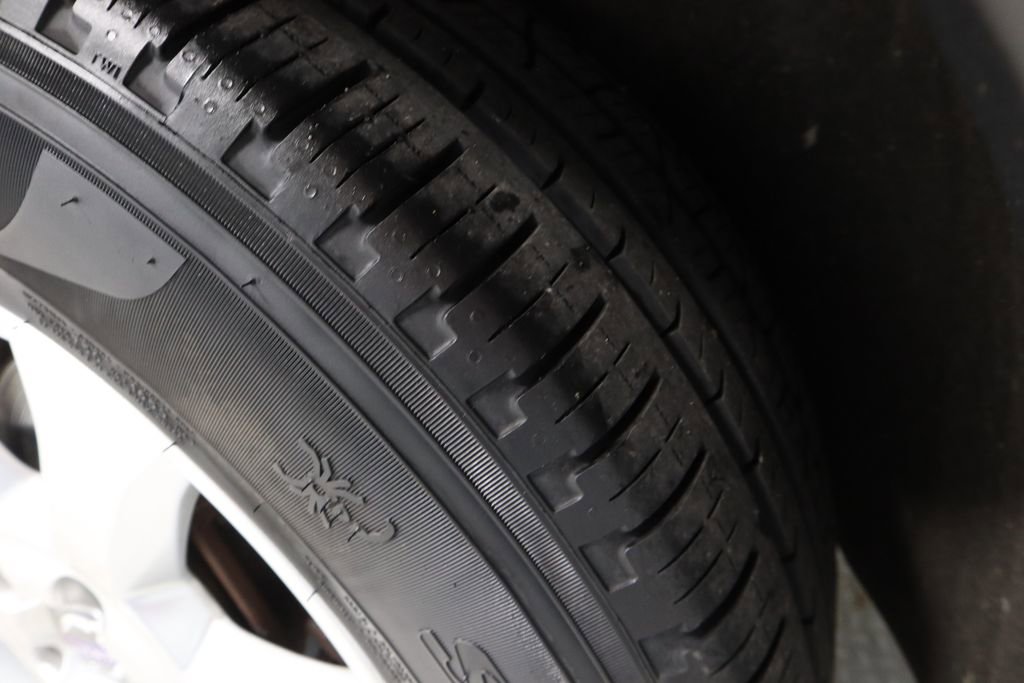 Used 2010 Volvo XC70 3.2 image 18