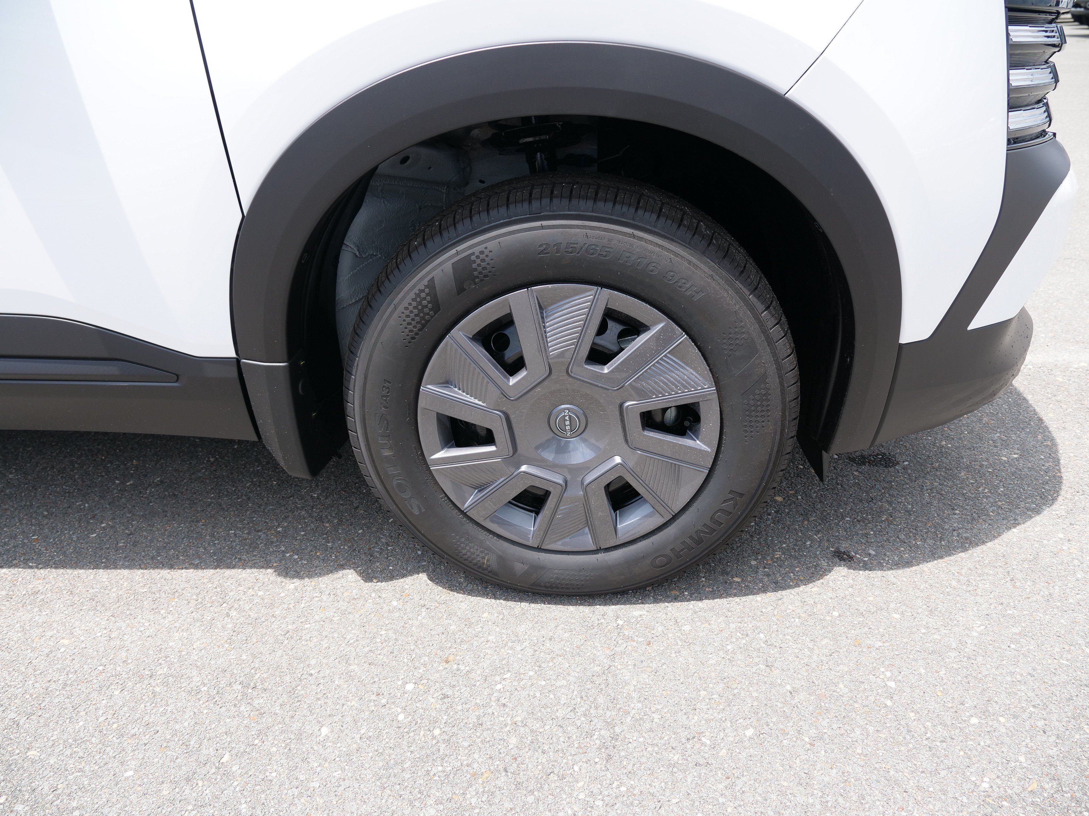 New 2026 Nissan Kicks S AWD/4WD image 10
