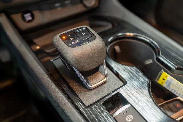 Used 2025 Nissan Rogue SV w/ SV Premium Package image 37