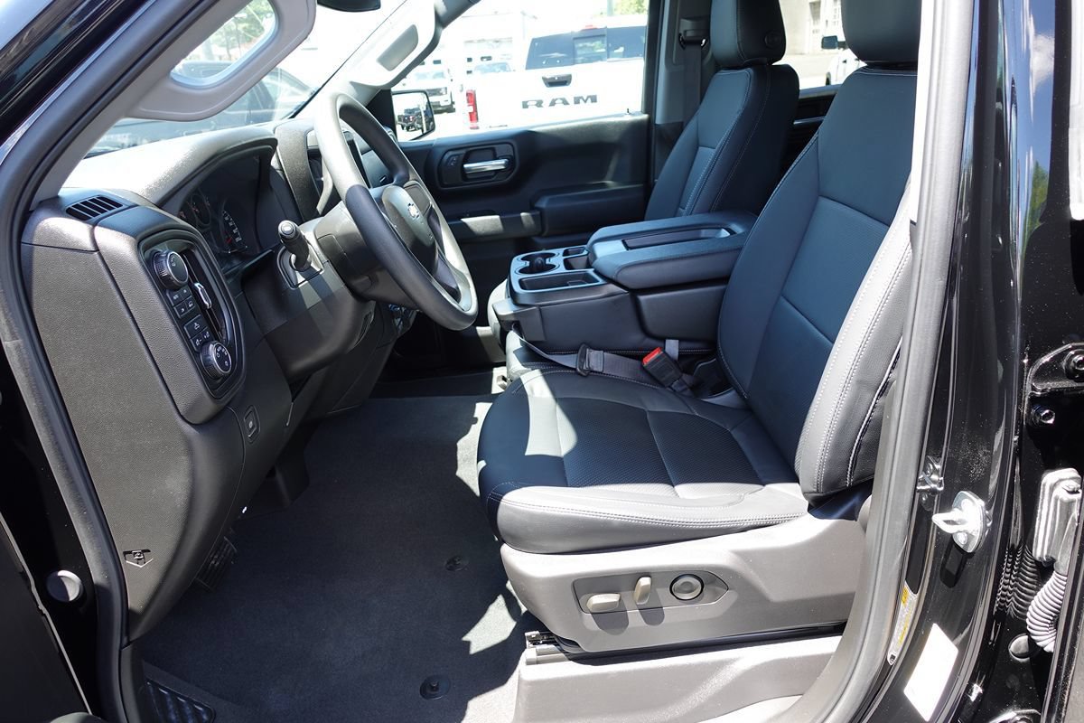 Used 2024 Chevrolet Silverado 1500 Custom AWD/4WD image 18