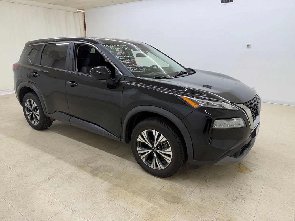 Used 2023 Nissan Rogue SV AWD/4WD image 7
