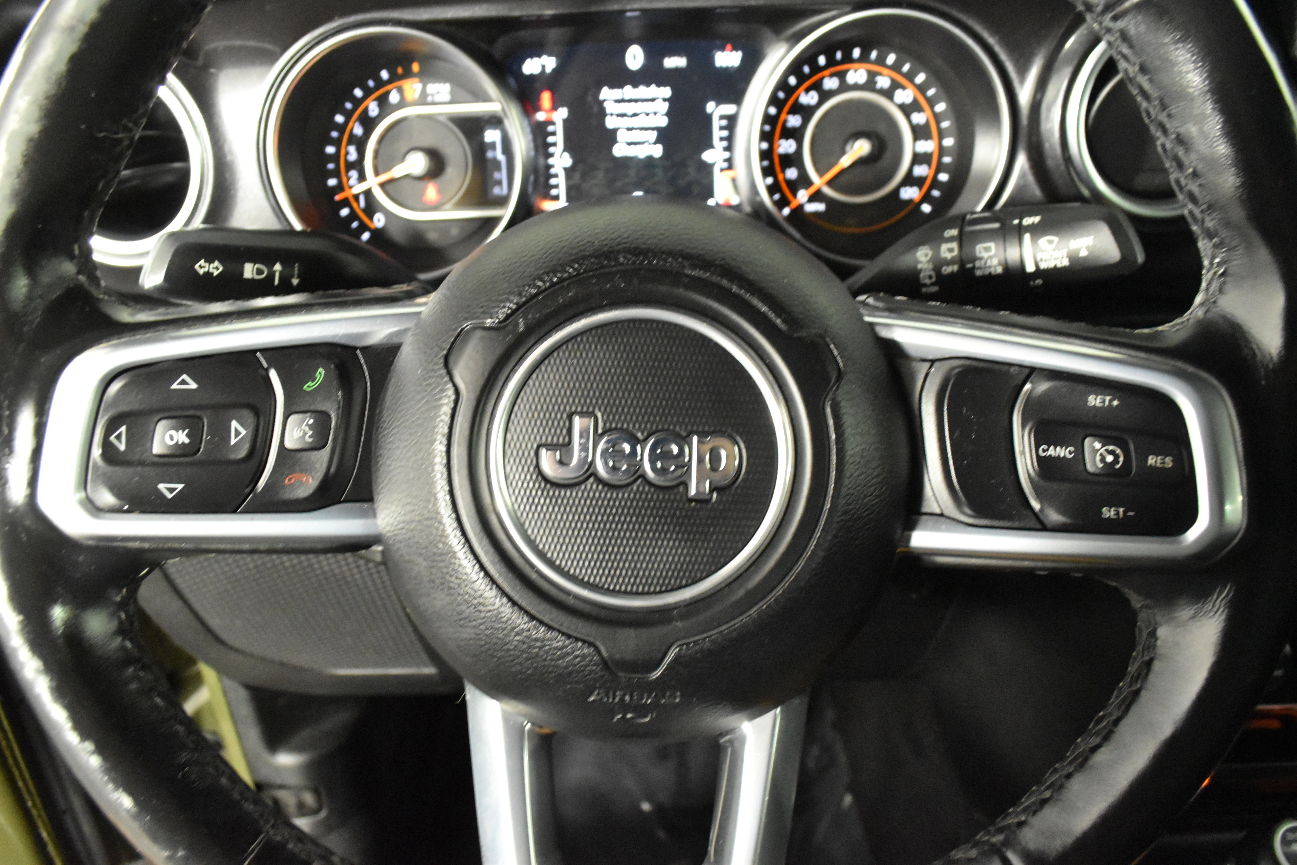 Used 2020 Jeep Wrangler Unlimited Sahara image 22