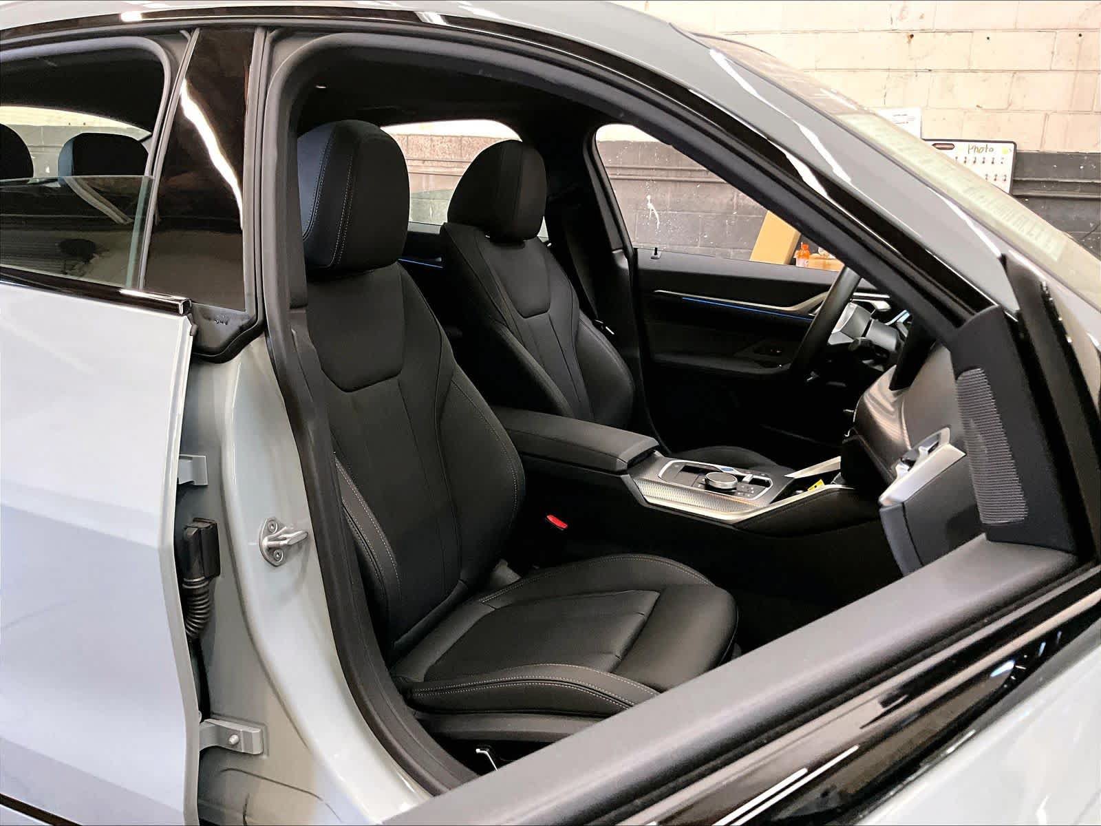 Used 2025 BMW i4 eDrive40 w/ M Sport Package RWD image 10