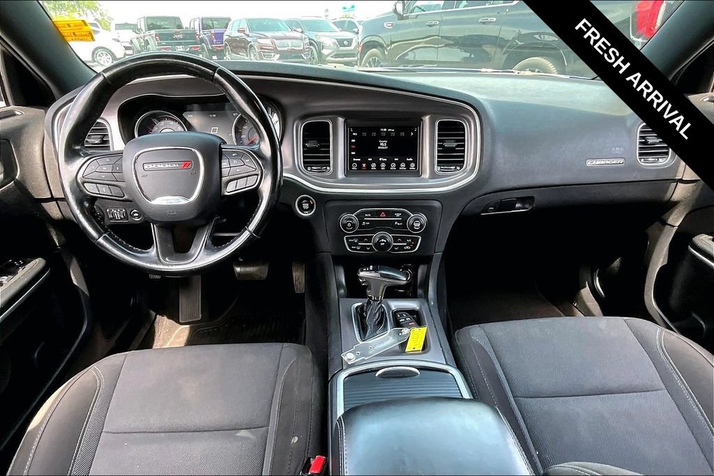Used 2020 Dodge Charger SXT RWD image 7