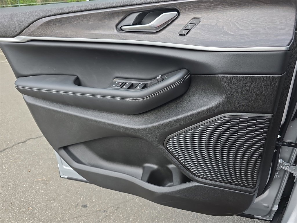 New 2025 Jeep Grand Cherokee Limited w/ Luxury Tech Group II image 29