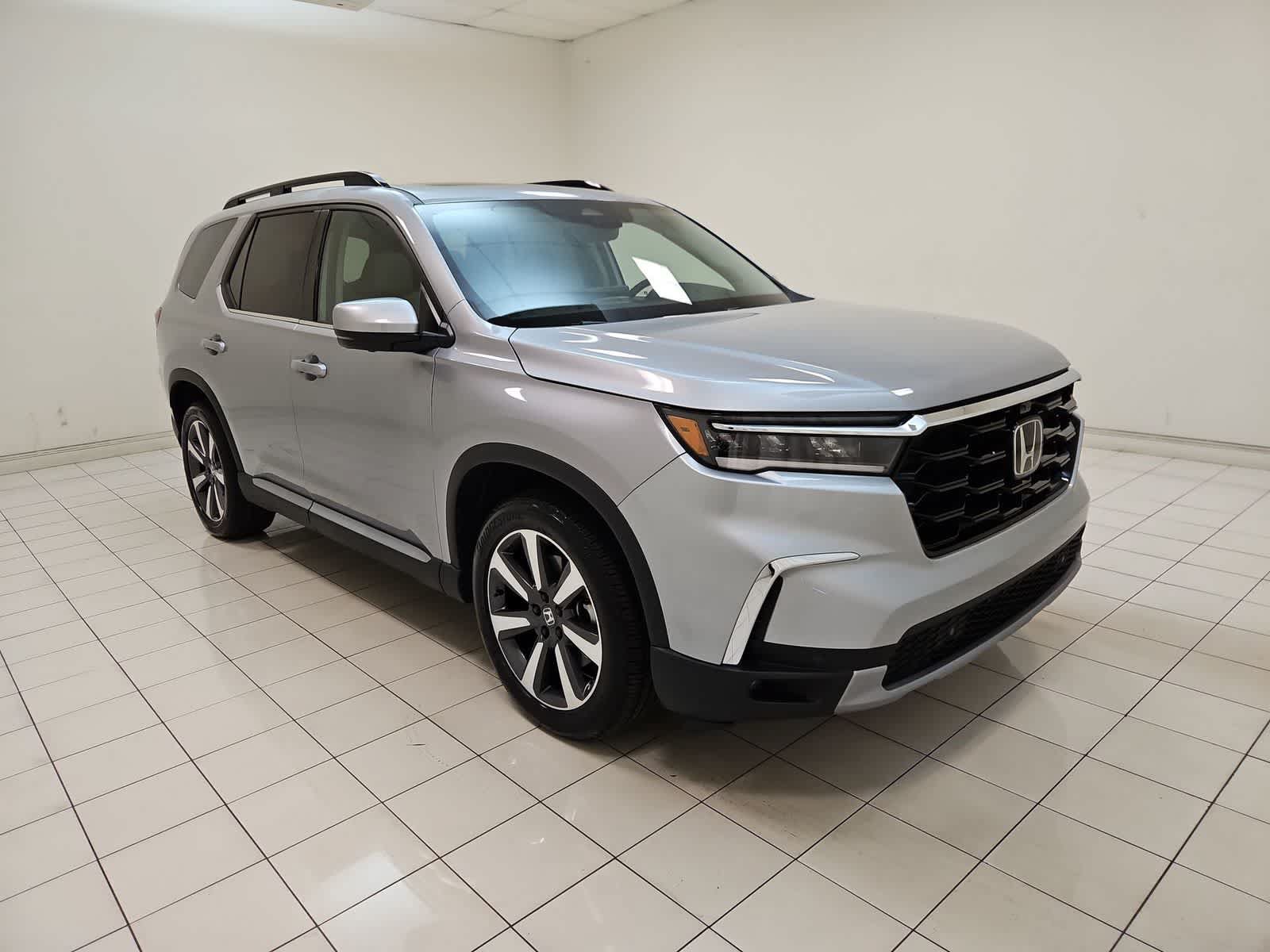 Used 2025 Honda Pilot Elite image 28