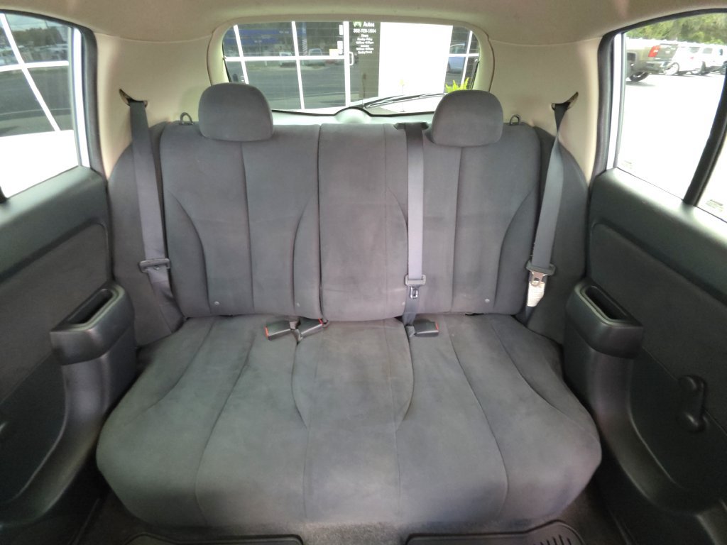 Used 2009 Nissan Versa 1.8 S FWD image 18