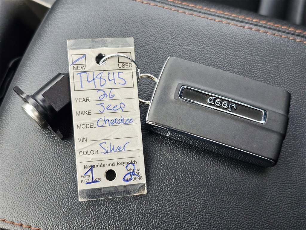 New 2026 Jeep Cherokee Laredo image 32