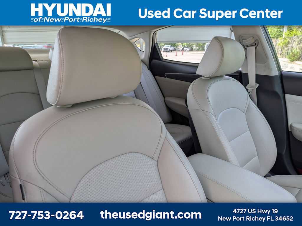 Used 2020 Kia Cadenza Technology image 6