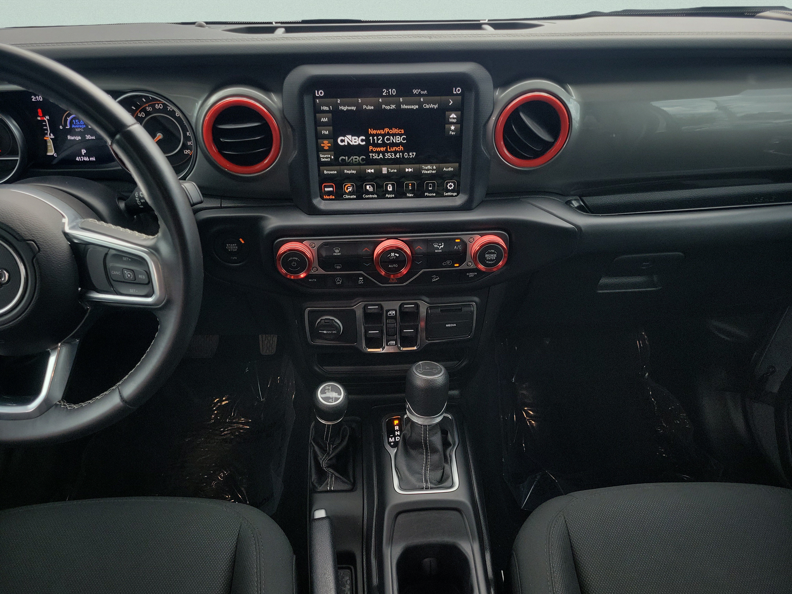 Used 2020 Jeep Wrangler Unlimited Sahara AWD/4WD image 13