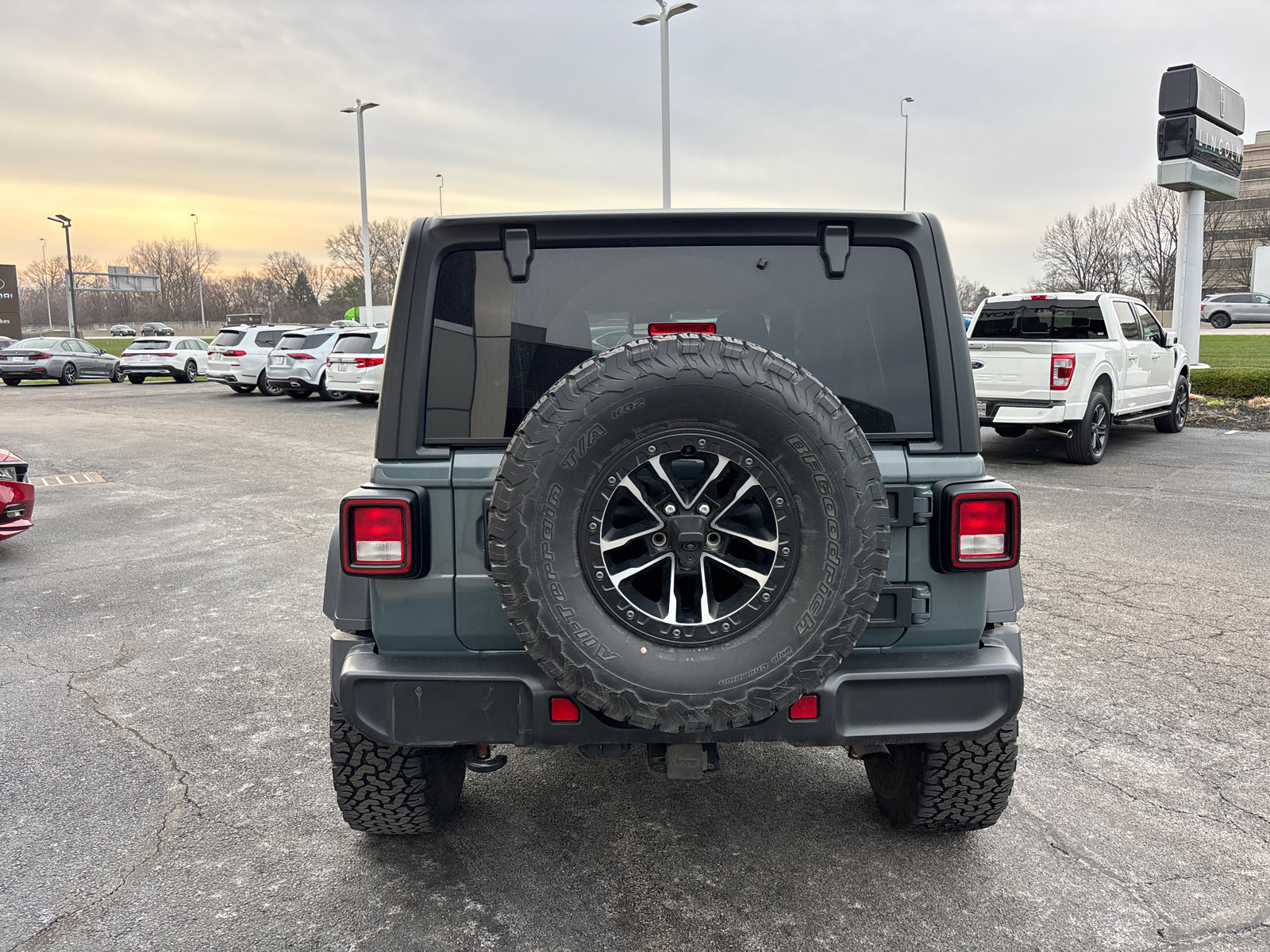 Used 2024 Jeep Wrangler Willys image 6